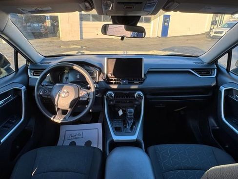 Used 2023 Toyota RAV4 XLE image 17