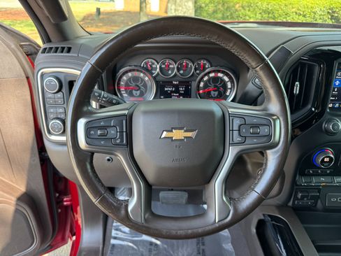 Used 2021 Chevrolet Silverado 1500 LTZ image 31