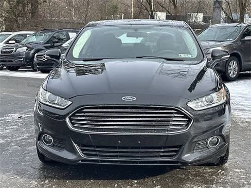 Used 2015 Ford Fusion SE w/ Equipment Group 201A image 25