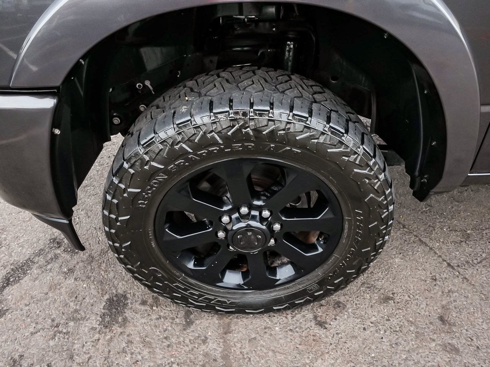 Used 2022 RAM 3500 Laramie w/ Night Edition AWD/4WD image 10