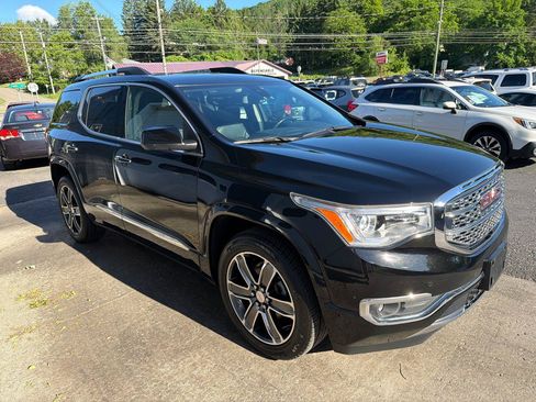 Used 2019 GMC Acadia Denali w/ Technology Package AWD/4WD image 3