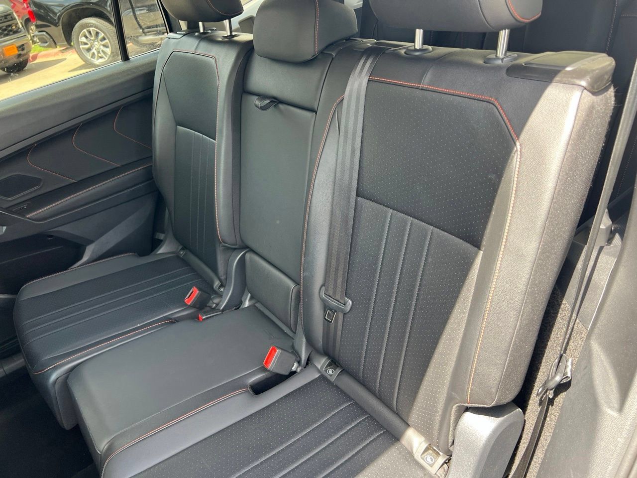 Used 2024 Volkswagen Tiguan SE FWD image 22