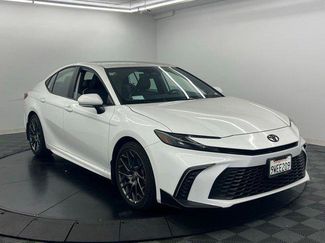 Certified 2025 Toyota Camry SE video 2