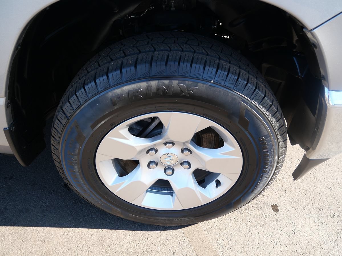 Used 2022 RAM 1500 Big Horn AWD/4WD image 36