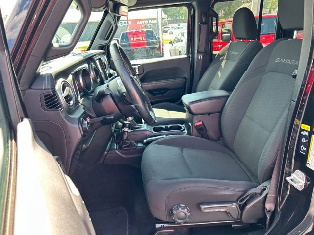Used 2020 Jeep Wrangler Unlimited Sahara AWD/4WD image 29