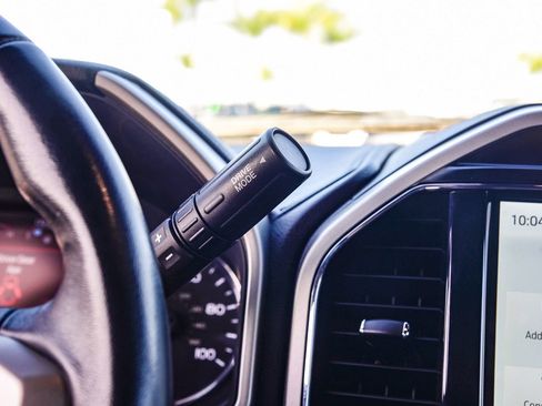 Used 2022 Ford F350 Lariat w/ Black Appearance Package image 23