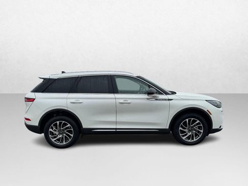 Certified 2022 Lincoln Corsair FWD w/ Equipment Group 101A image 4