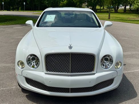 Used 2013 Bentley Mulsanne w/ Rear Entertainment Pkg image 6