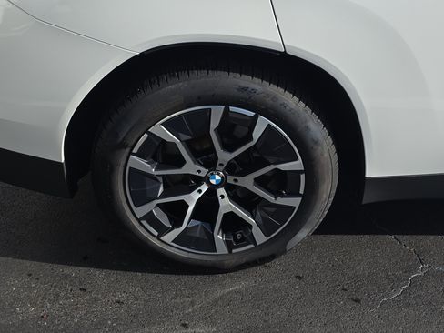 Used 2025 BMW X3 xDrive30i image 7