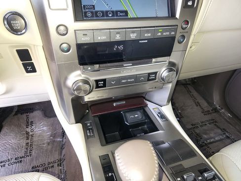 Used 2014 Lexus GX 460 w/ Premium Package image 21