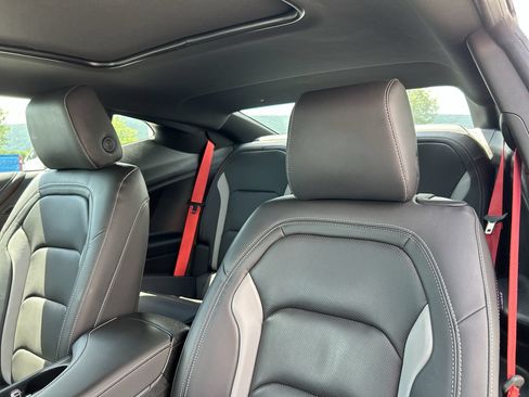 Used 2024 Chevrolet Camaro LT RWD image 21