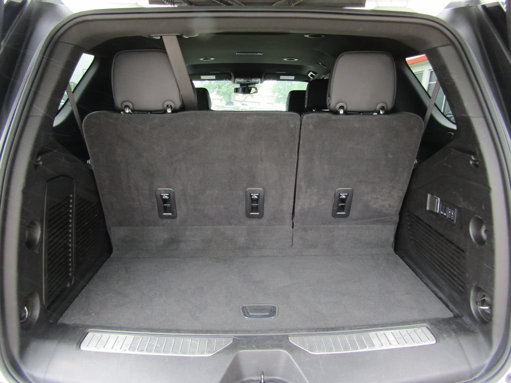 Used 2025 GMC Yukon Denali AWD/4WD image 37