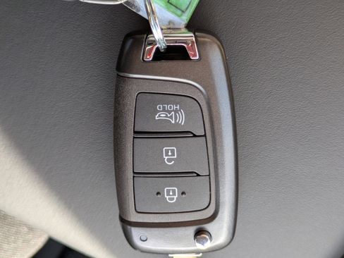New 2026 Hyundai Venue SE FWD image 30