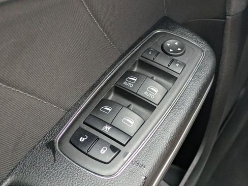 Used 2023 Dodge Charger SXT image 25