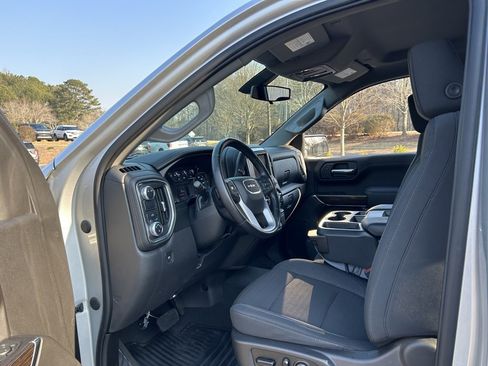 Used 2020 GMC Sierra 1500 SLE w/ SLE Value Package image 33