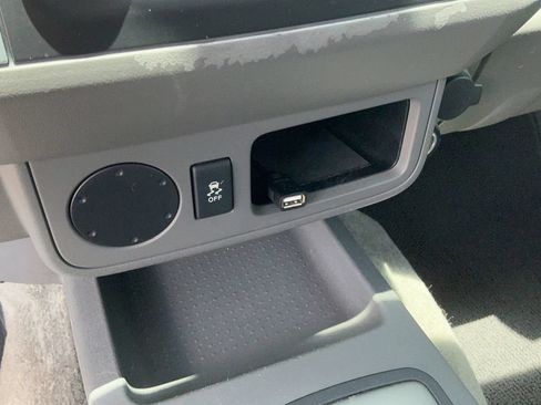 Used 2016 Nissan Frontier SV RWD image 24
