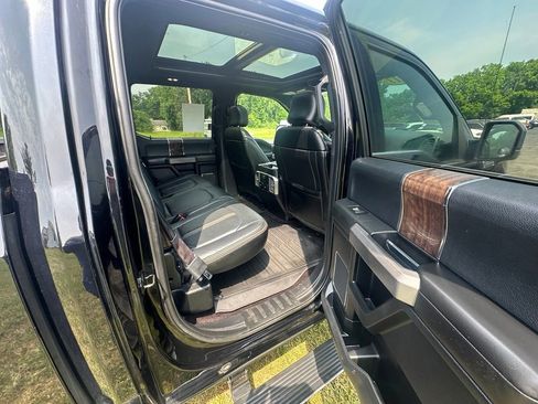 Used 2017 Ford F150 Platinum w/ Technology Package AWD/4WD image 12