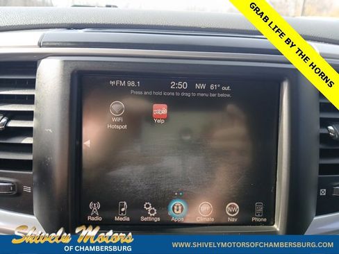 Used 2020 RAM 1500 Classic SLT image 19