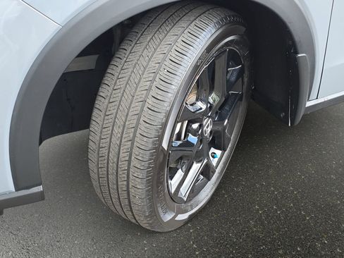 Certified 2024 Honda HR-V Sport image 30
