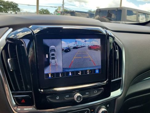 Used 2023 Chevrolet Traverse High Country image 19
