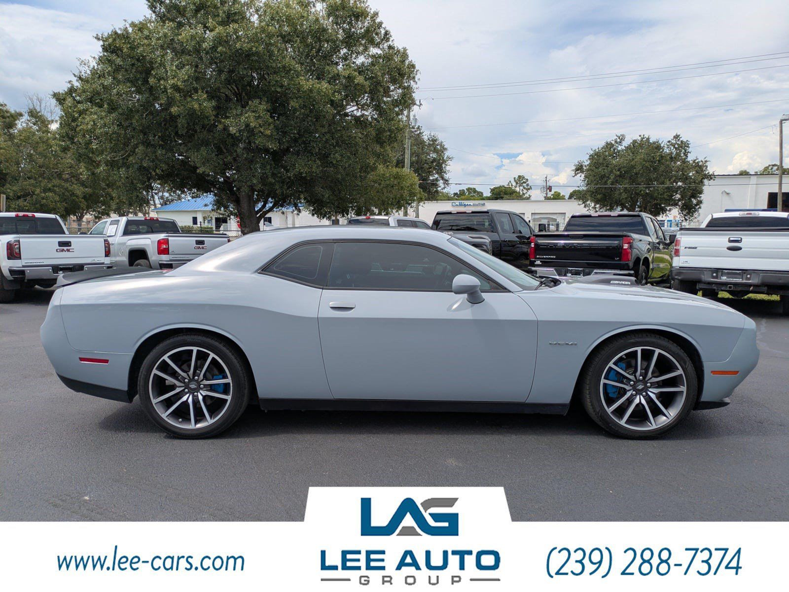 Used 2022 Dodge Challenger R/T w/ Plus Package RWD image 2