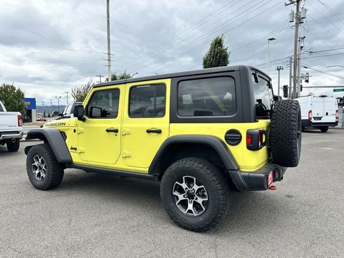 Used 2023 Jeep Wrangler Unlimited Rubicon w/ Cold Weather Group image 3