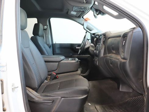 Used 2024 Chevrolet Silverado 2500 Custom w/ Custom Value Package AWD/4WD image 18