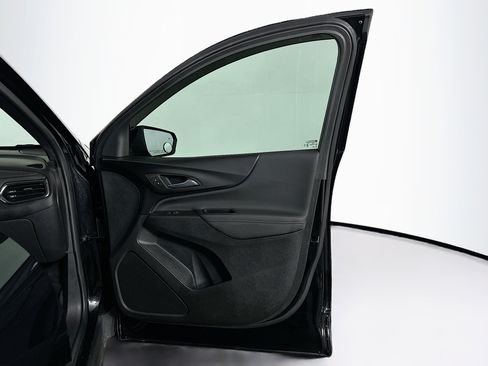 Used 2024 Chevrolet Equinox RS image 32