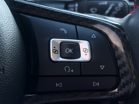 Used 2017 Volkswagen GTI Sport FWD image 34