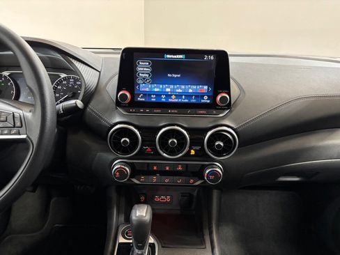 Used 2024 Nissan Sentra SV FWD image 19