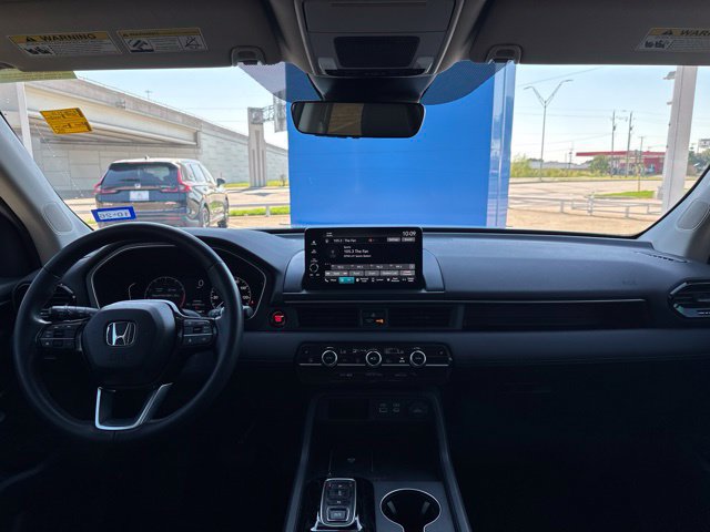Used 2025 Honda Pilot EX-L image 8