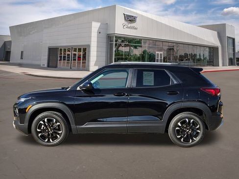 Used 2023 Chevrolet TrailBlazer LT image 3