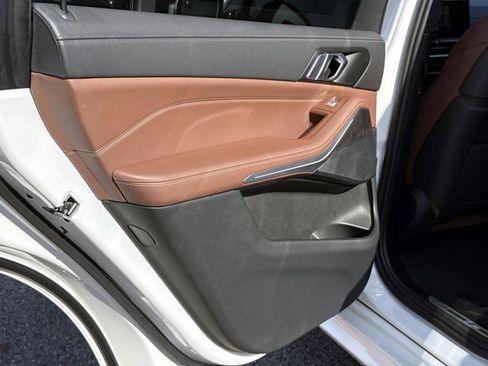 Used 2023 BMW X7 xDrive40i w/ M Sport Package image 13