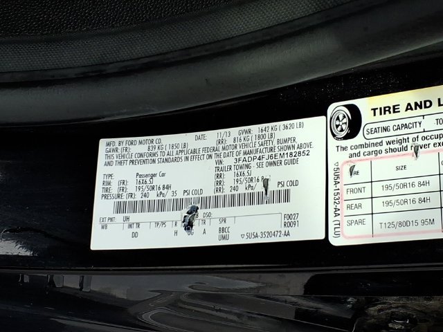Used 2014 Ford Fiesta Titanium w/ Exterior Protection Package FWD image 26