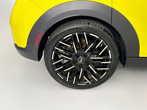 Used 2025 MINI Cooper S FWD image 33