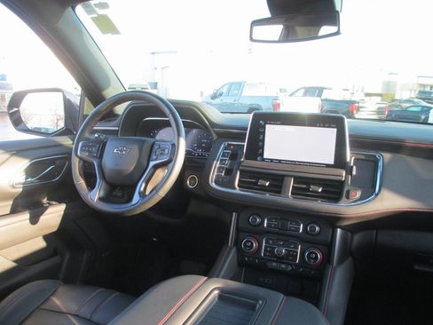 Used 2024 Chevrolet Suburban RST w/ Sport Performance Package image 27