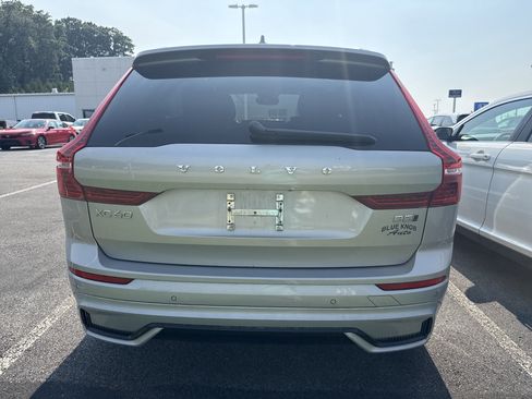 Used 2024 Volvo XC60 B5 Plus AWD/4WD image 5