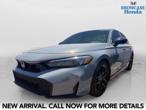 Used 2025 Honda Civic Sport image 2
