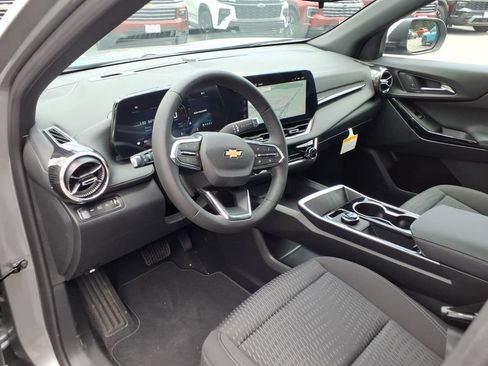 New 2026 Chevrolet Equinox LT AWD/4WD image 12