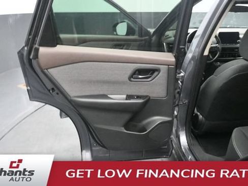 Used 2023 Nissan Rogue S AWD/4WD image 12