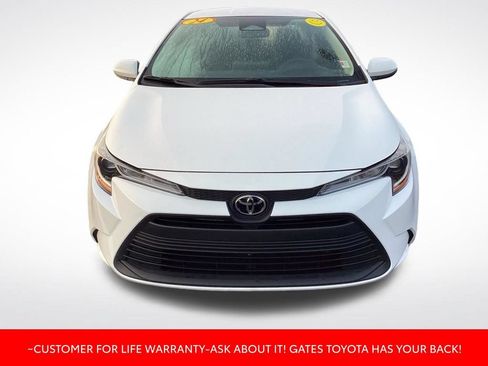 Used 2024 Toyota Corolla LE FWD image 2