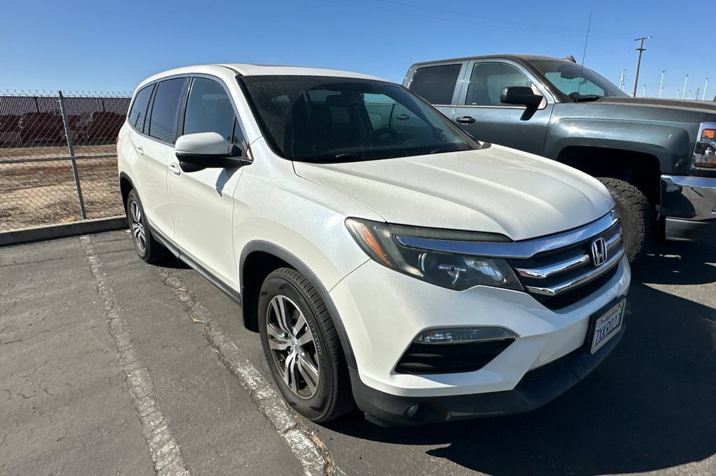 Used 2017 Honda Pilot EX-L image 2