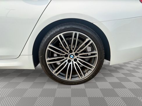 Used 2018 BMW 530i xDrive w/ M Sport Package AWD/4WD image 29