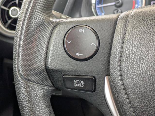 Used 2017 Toyota Corolla LE FWD image 4