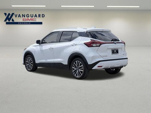 Used 2021 Nissan Kicks SV FWD image 5