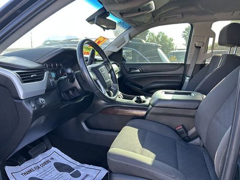 Used 2017 GMC Yukon SLE image 38
