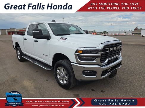 Used 2026 RAM 2500 Big Horn AWD/4WD image 1