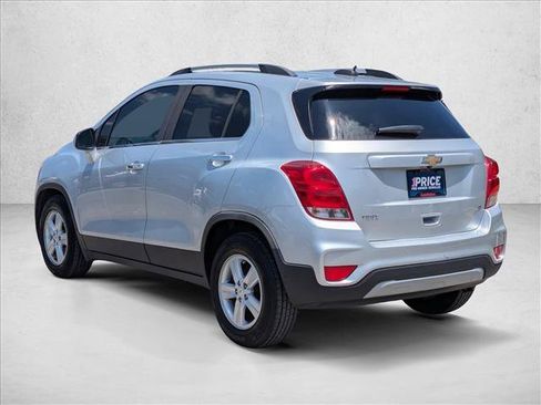 Used 2020 Chevrolet Trax LT w/ LT Convenience Package FWD image 7