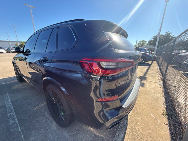 Used 2020 BMW X5 M50i AWD/4WD image 8