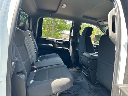 Used 2022 Chevrolet Silverado 2500 LT AWD/4WD image 38
